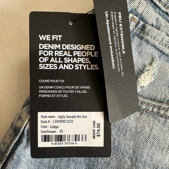 NEW Women’s Silver Size 30 High Rise Mini Skirt - Picture 3 of 7